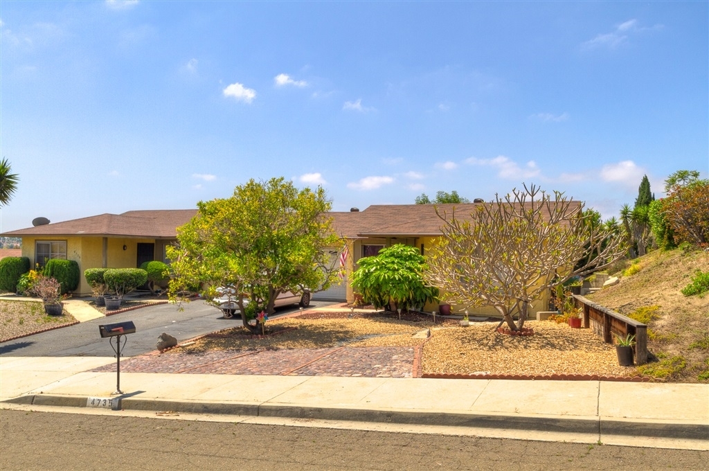 Property Photo: 4735 Rim Rock Rd CA 92056