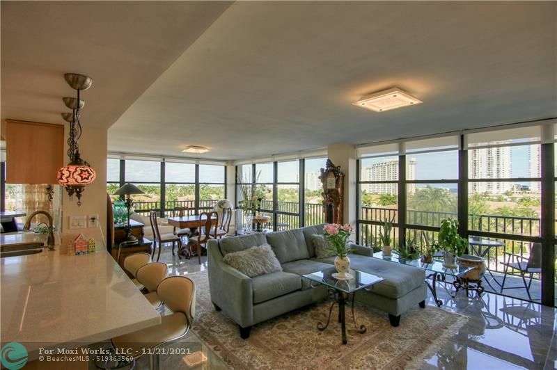 Property Photo:  1000 Parkview Dr 610  FL 33009 