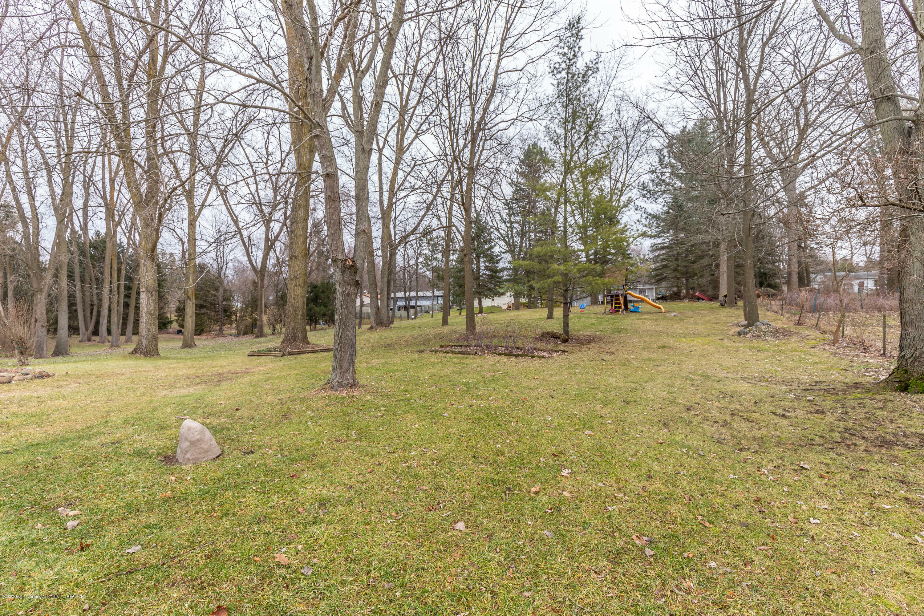 Property Photo: 1237 Sandhill Drive MI 48820