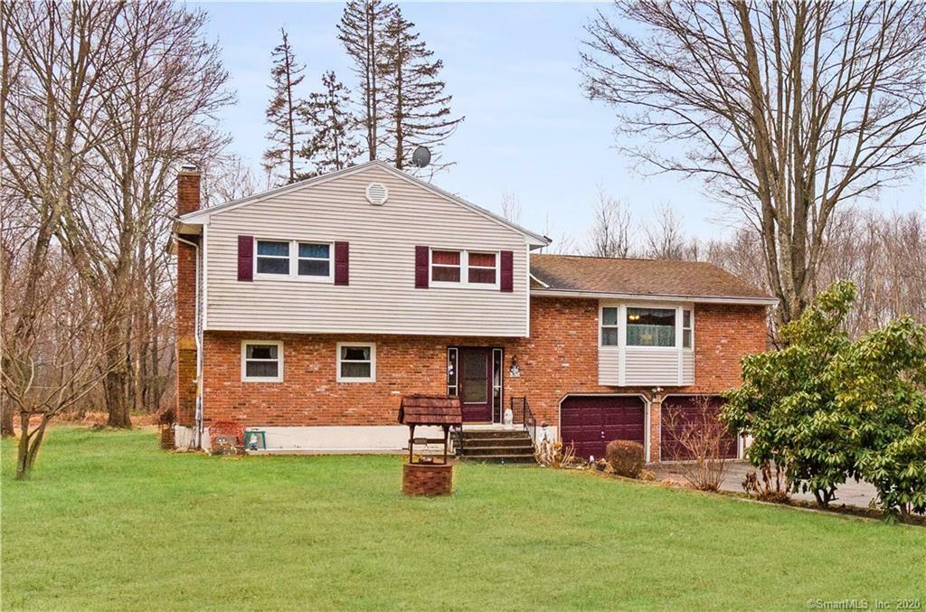 Property Photo:  126 East Waterbury Road  CT 06770 