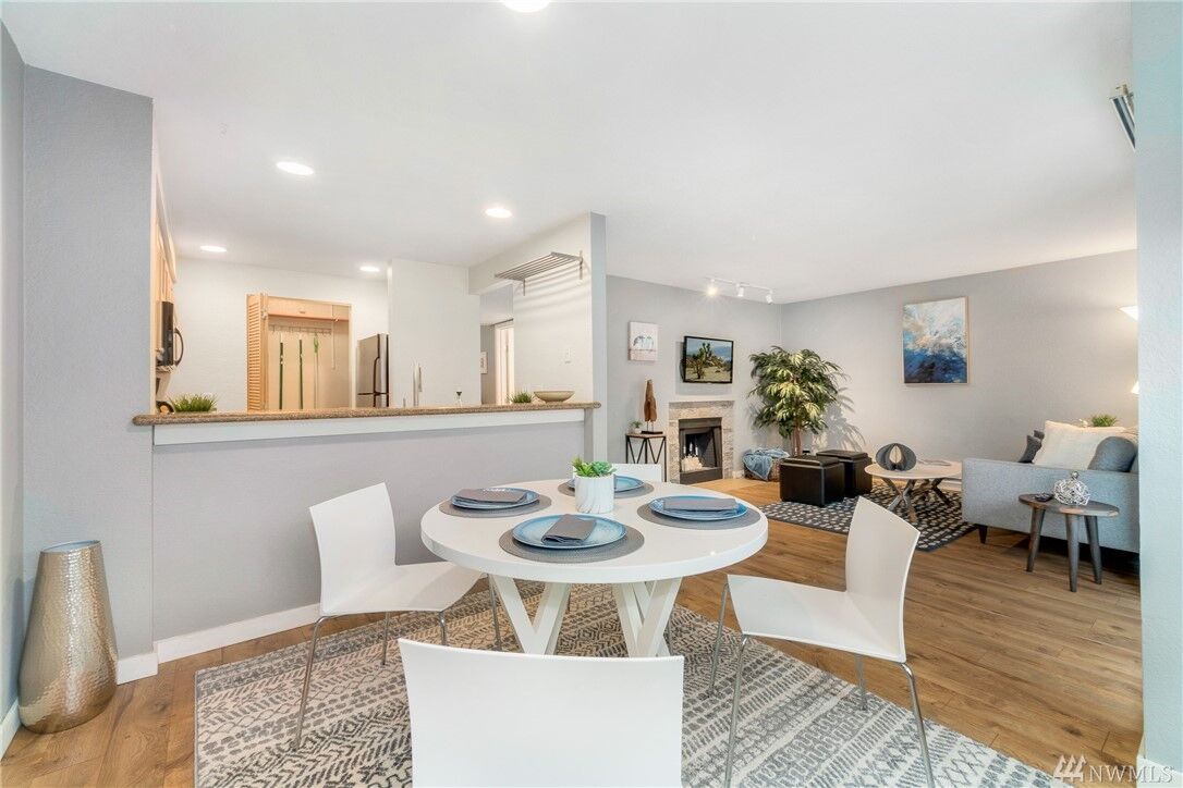 Property Photo:  1311  12th Avenue S D-102  WA 98144 