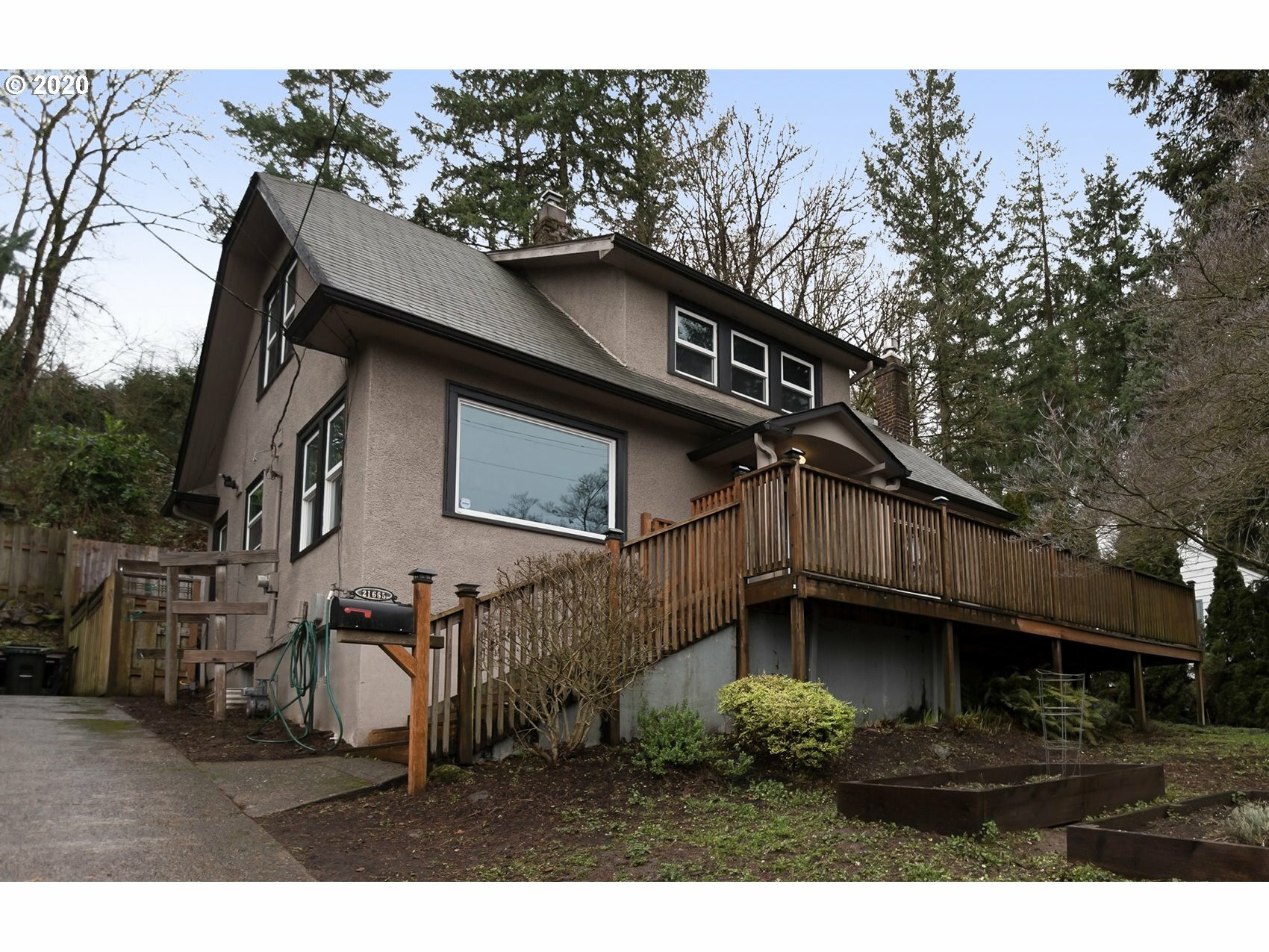 Property Photo:  21665 Willamette Dr  OR 97068 