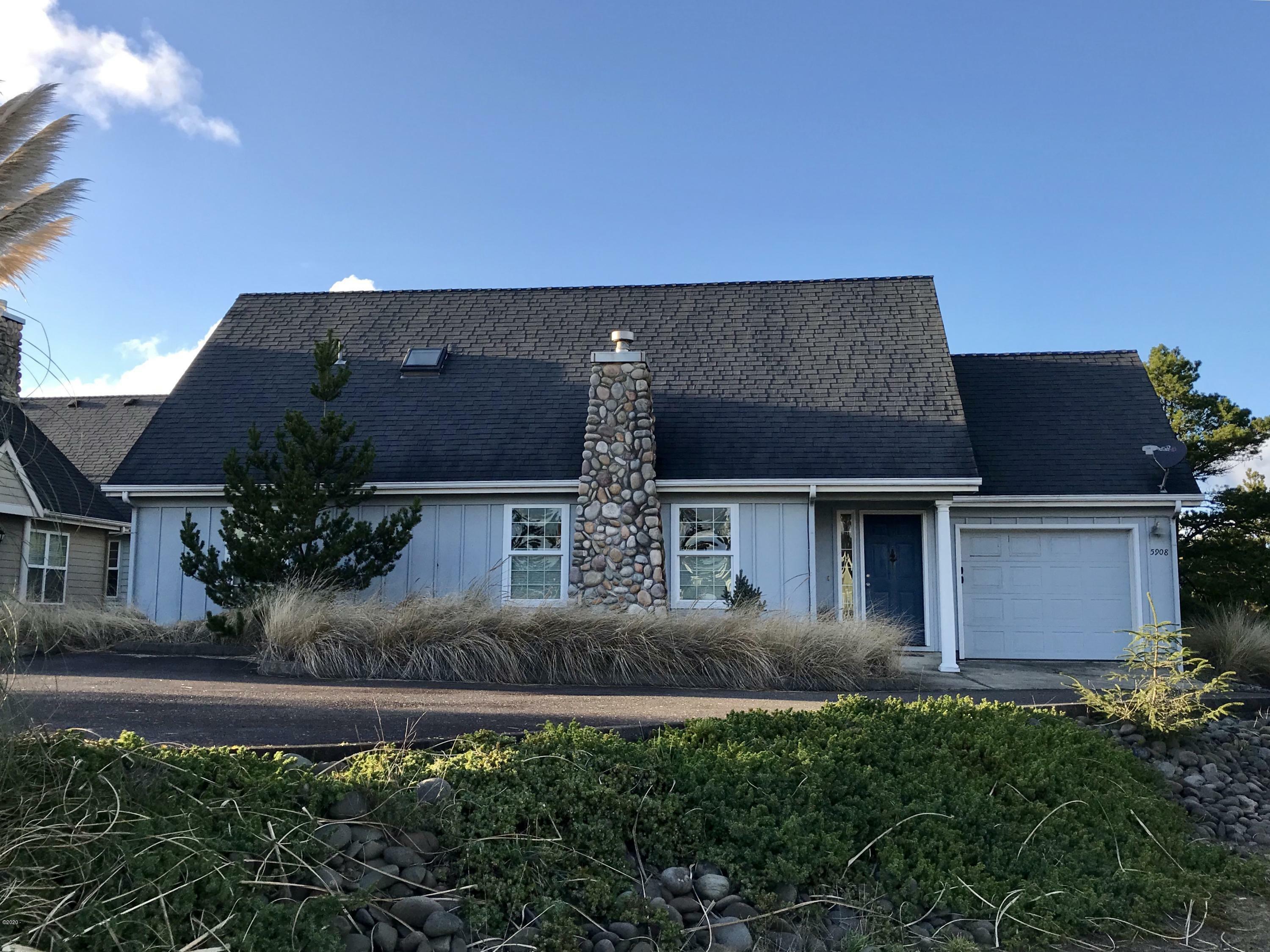 Property Photo: 5908 Four Sisters Ln OR 97135