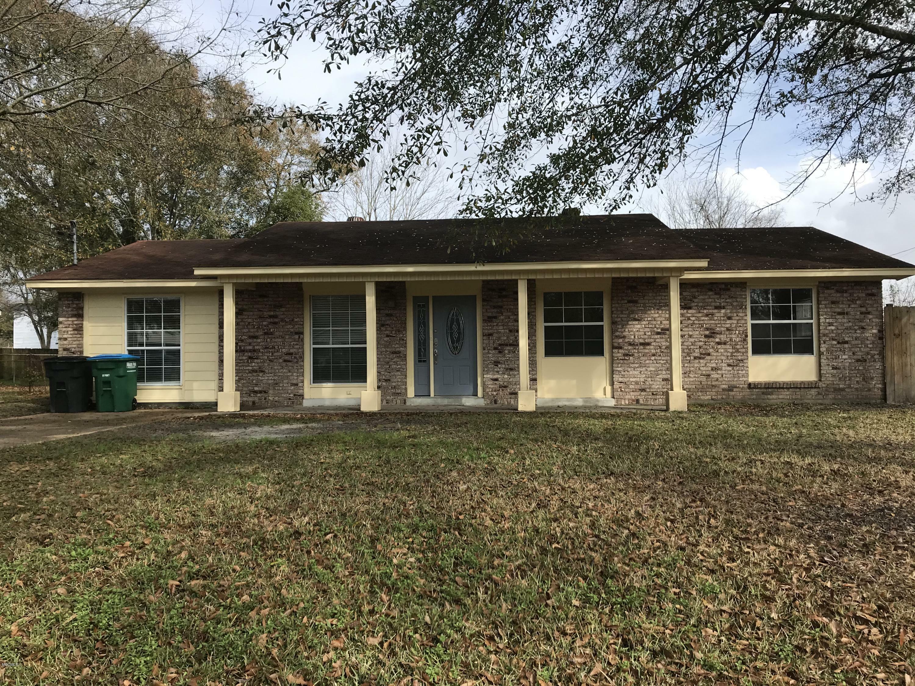 Property Photo:  1602 Cherokee Street  MS 39581 