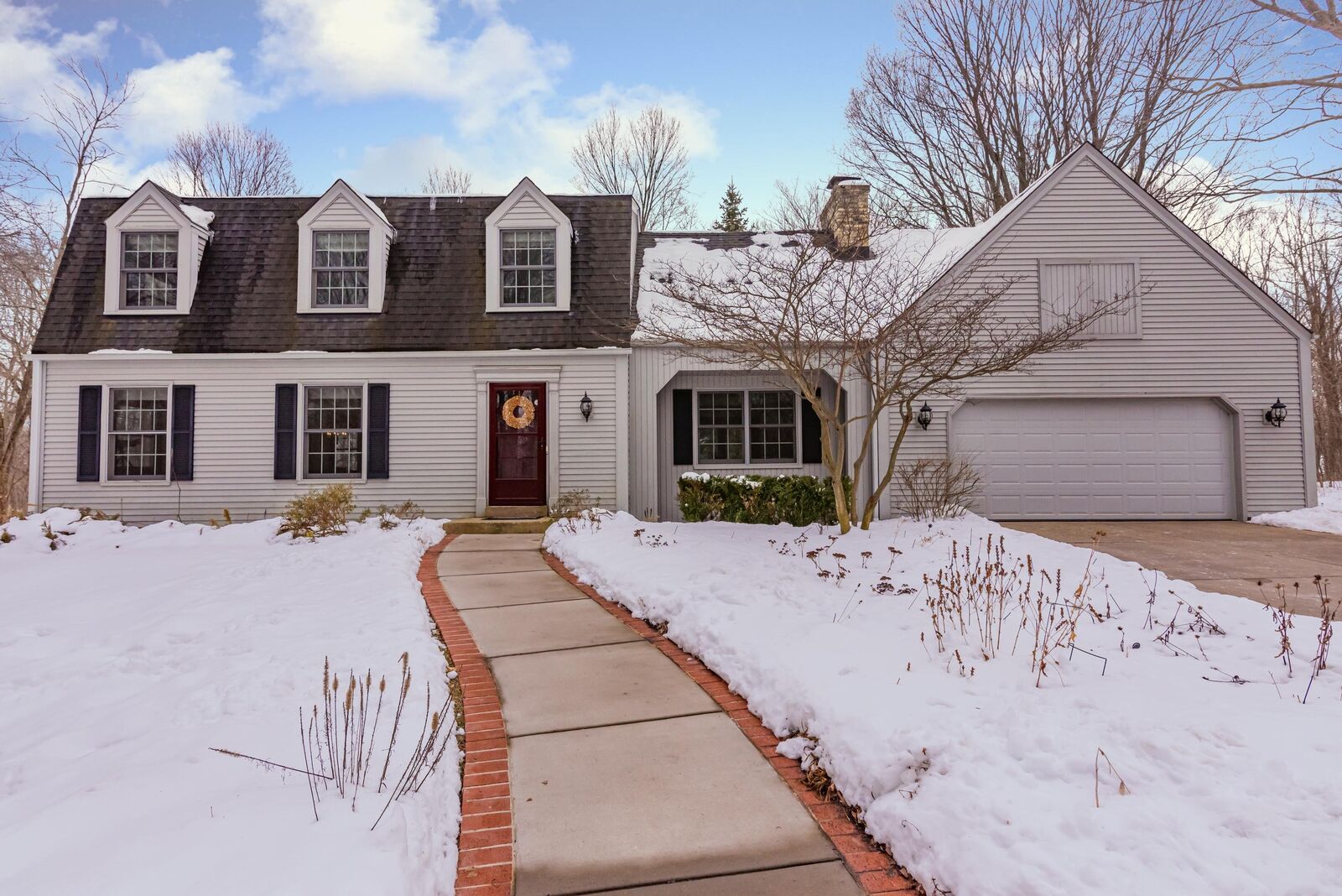 Property Photo: 7077 Glencoe Dr WI 53012