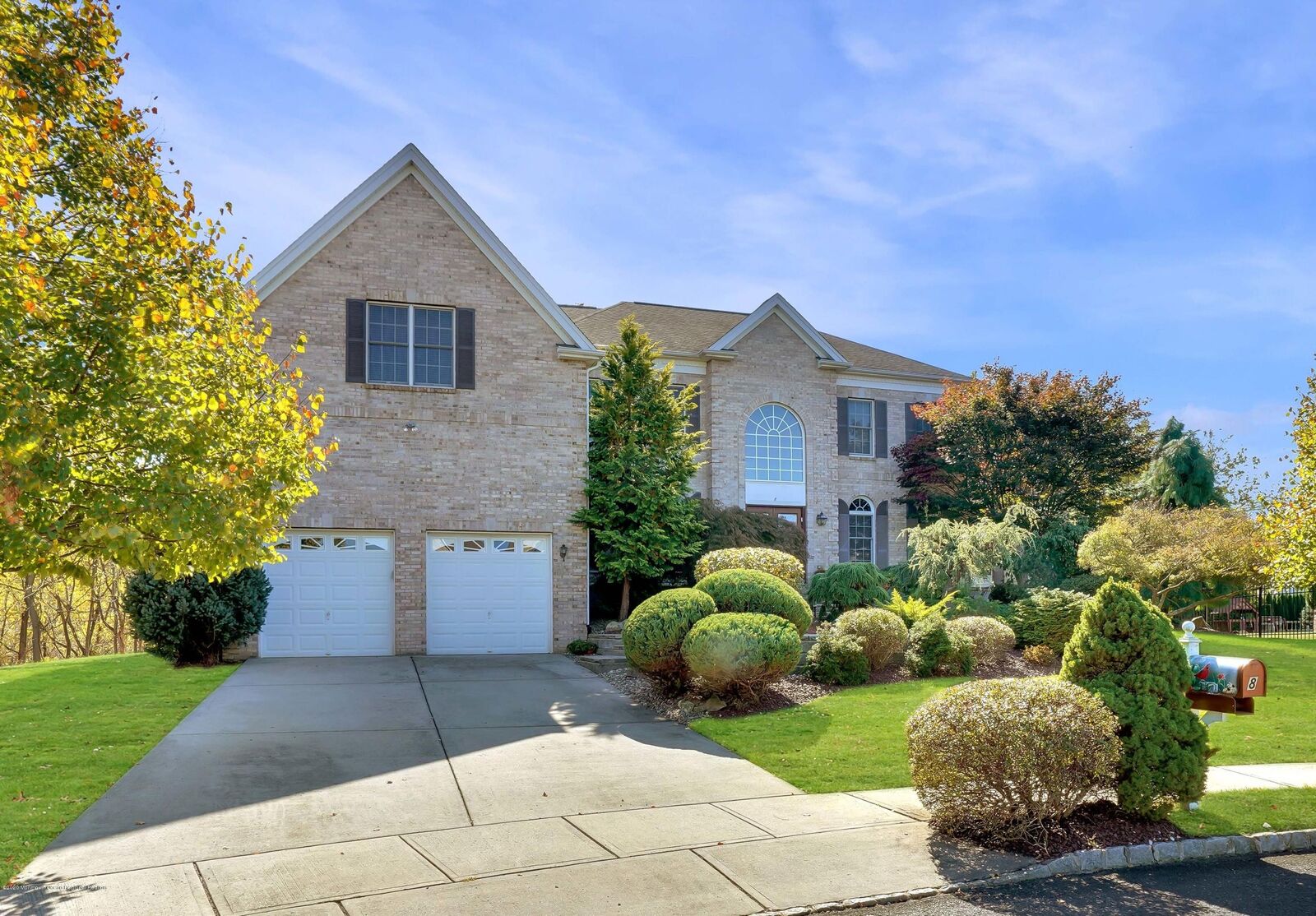 Property Photo:  8 Hopkinson Court  NJ 07746 