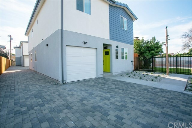 Property Photo:  622 W 85th Street 1/2  CA 90044 