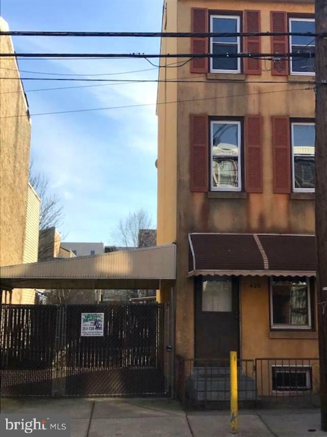 Property Photo:  418 W Jefferson Street  PA 19122 