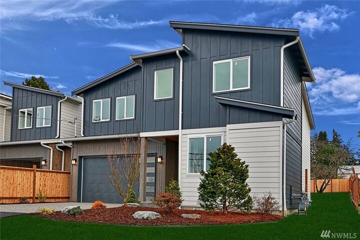 5403  Fleming B  Everett WA 98203 photo