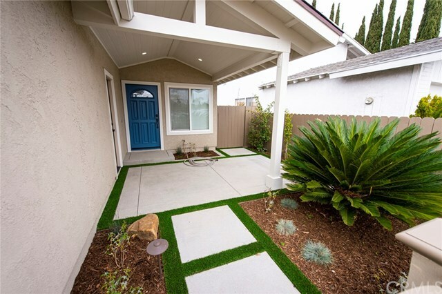 Property Photo:  27651 Soltero  CA 92691 