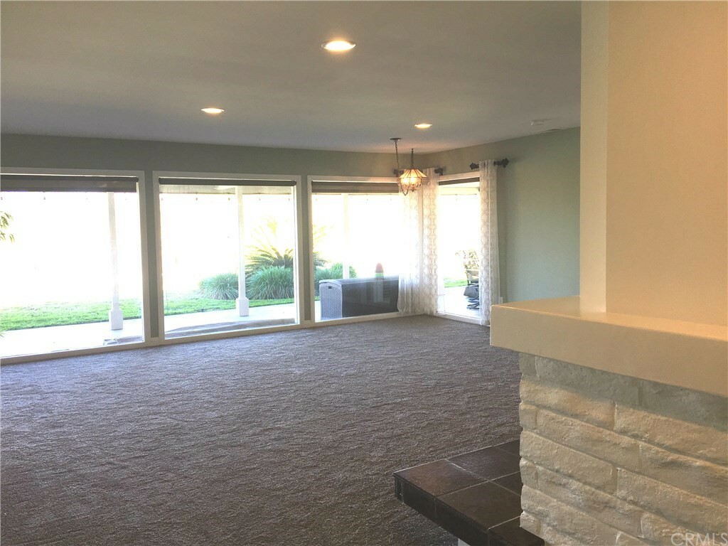 Property Photo: 1125 Via Vallarta CA 92506
