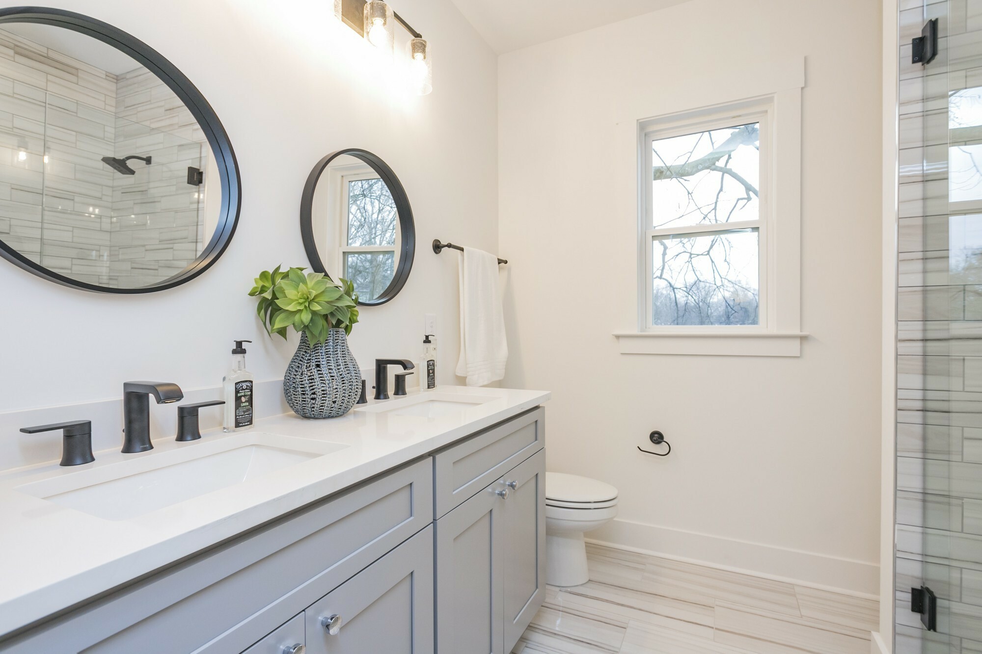 Property Photo:  1631B Chase St  TN 37216 