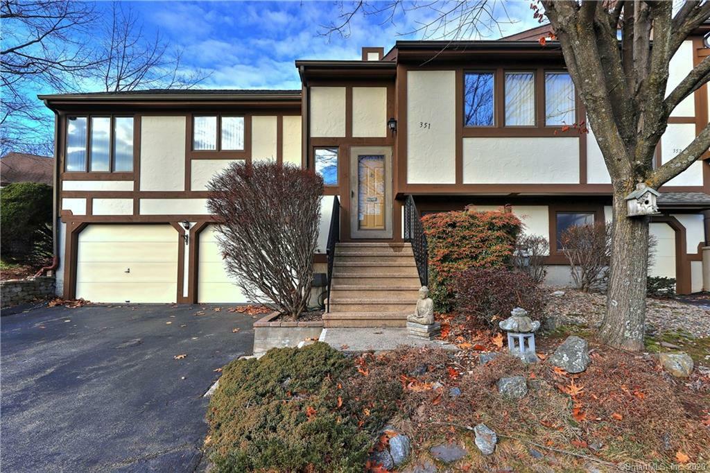 Property Photo:  690 Forest Road 351  CT 06516 