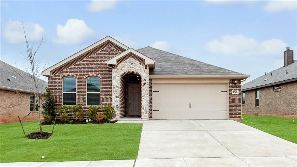 Property Photo:  2540 Silver Fox Trail  TX 76087 