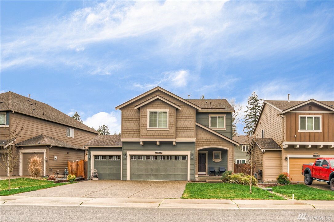 Property Photo: 16616 81st Ave E WA 98375