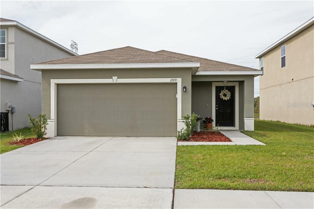 Property Photo:  11919 Grand Kempston Drive  FL 33534 