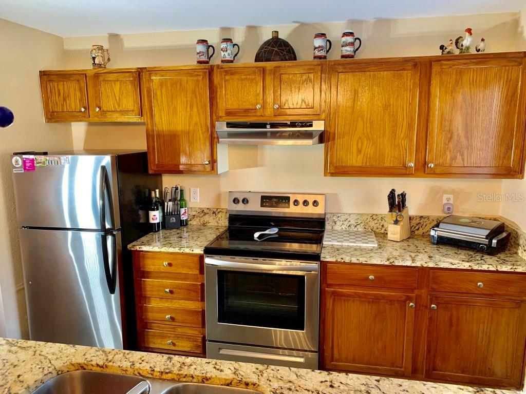 Property Photo:  1952 Toucan Way 1400  FL 34232 