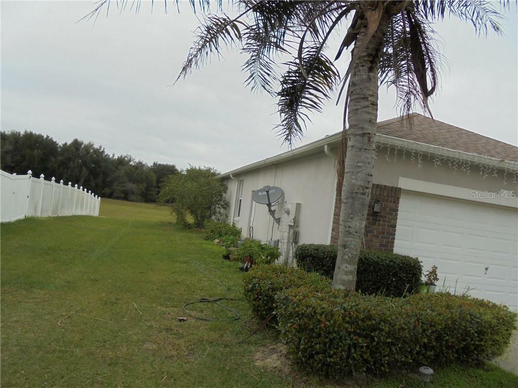 Property Photo:  2024 Casaba Cove Avenue  FL 34761 