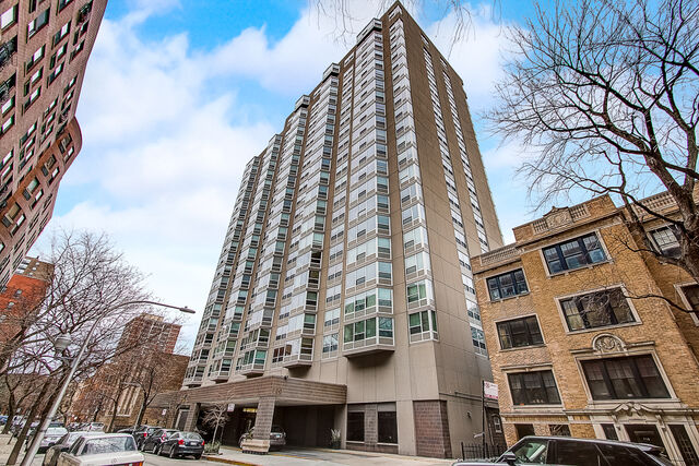Property Photo:  720 W Gordon Terrace 5B  IL 60613 