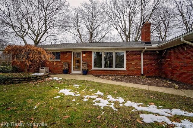Property Photo:  21359 Hcl Jackson Road  MI 48138 