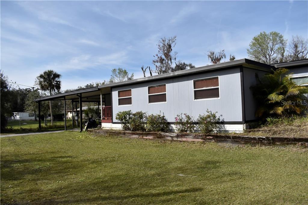 Property Photo: 18825 Tacoma Street FL 32833