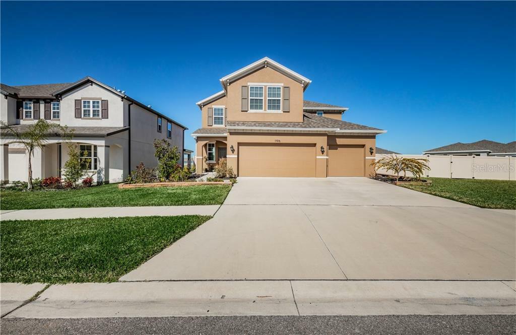 Property Photo: 11916 Tetrafin Drive FL 33579