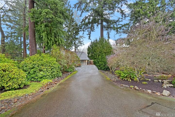 8629  187th Place SW  Edmonds WA 98026 photo