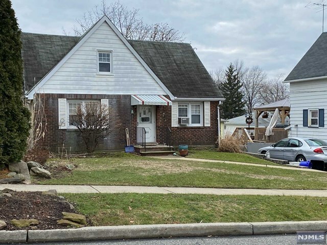 Property Photo:  734 2nd Avenue  NJ 07071 