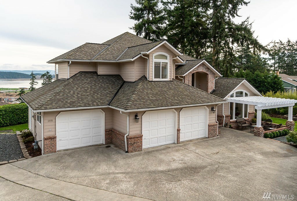 Property Photo:  1370 SW Fairhaven Dr  WA 98277 