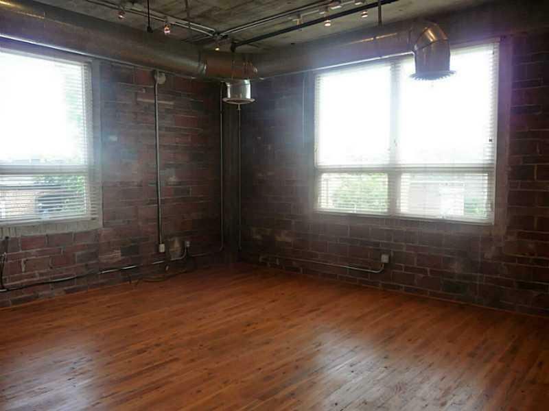 Property Photo:  172 Haynes Street 307   30313 