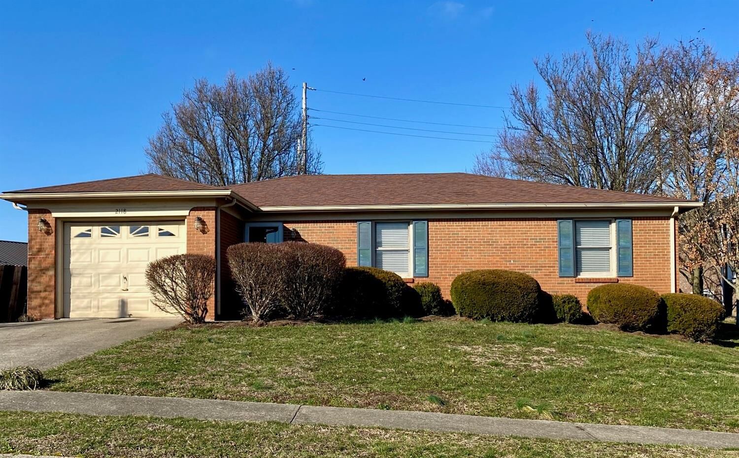 Property Photo: 2118 Woodford Drive KY 40475