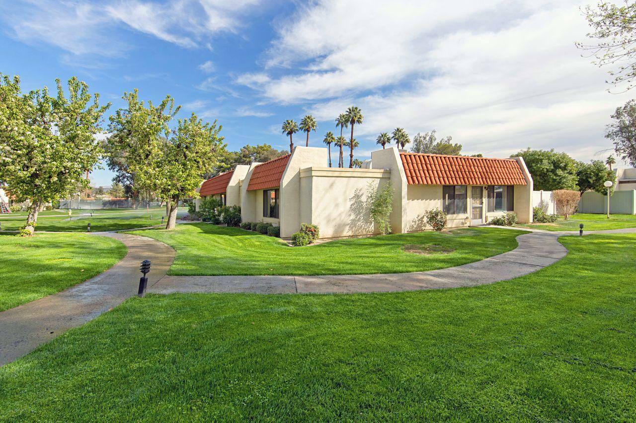 Property Photo:  35987 Novio Court  CA 92270 