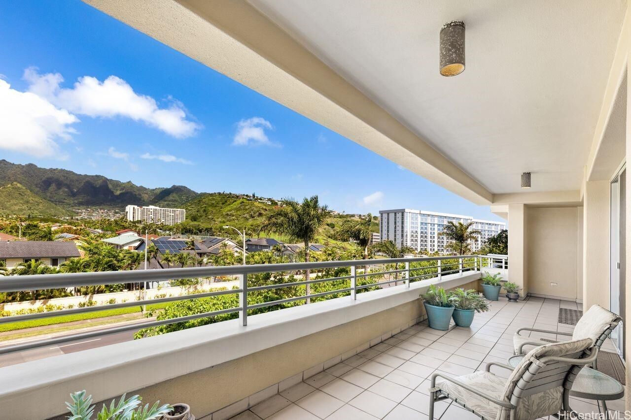 Property Photo:  1 Keahole Place 2405  HI 96825 