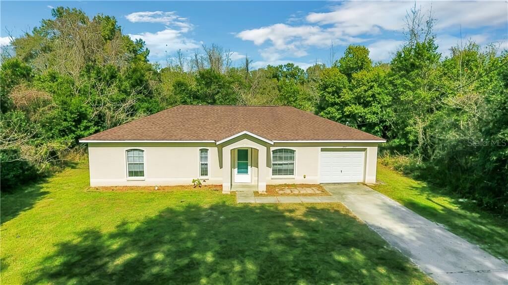Property Photo:  3707 SE 142nd Street  FL 34491 