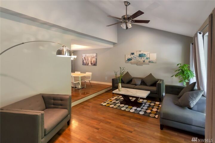 Property Photo:  5021 277th Ave NE  WA 98053 