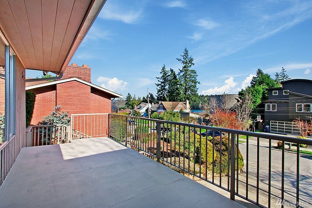 Property Photo:  5445 57th Ave S  WA 98118 