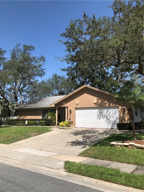 Property Photo:  304 Sandpiper Court  FL 32707 