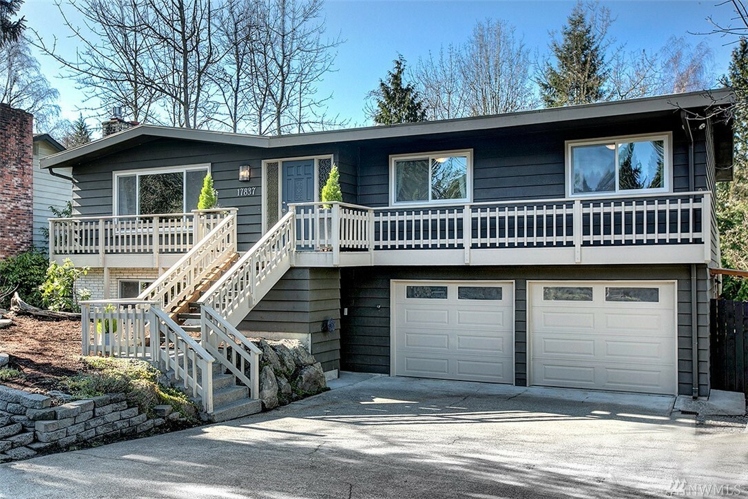 Property Photo:  17837 7th Place SW  WA 98166 