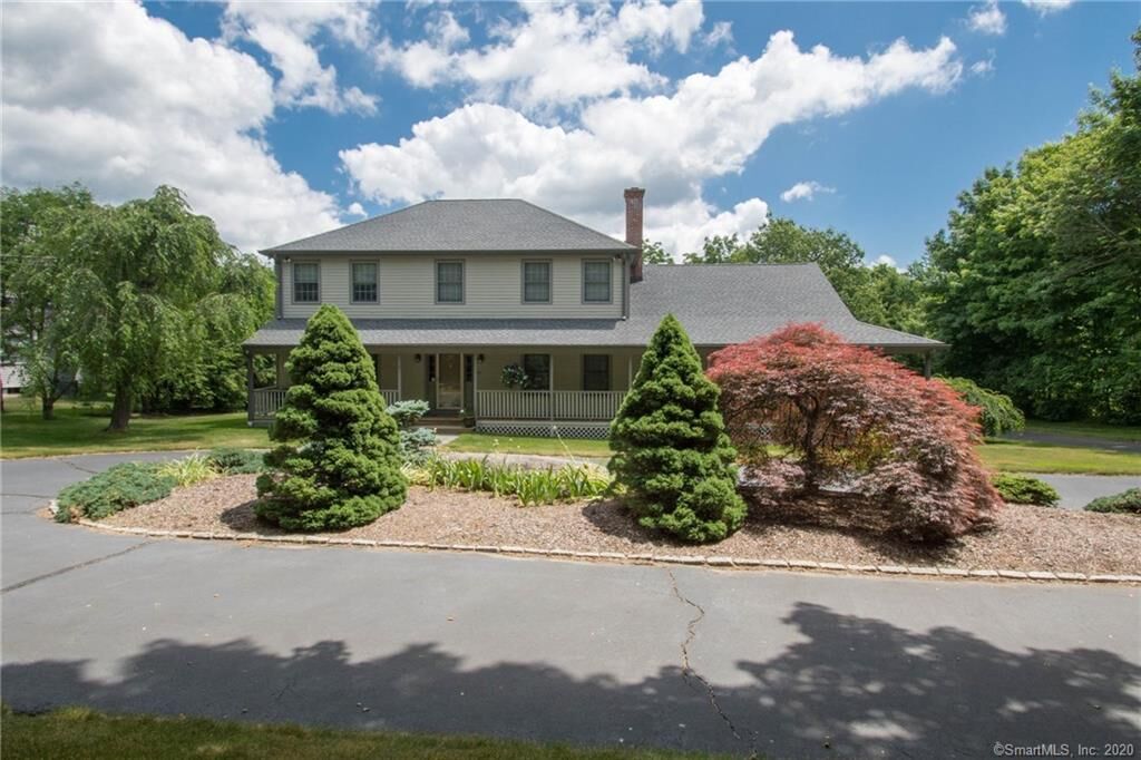 Property Photo:  172 Cutlers Farm Road  CT 06468 