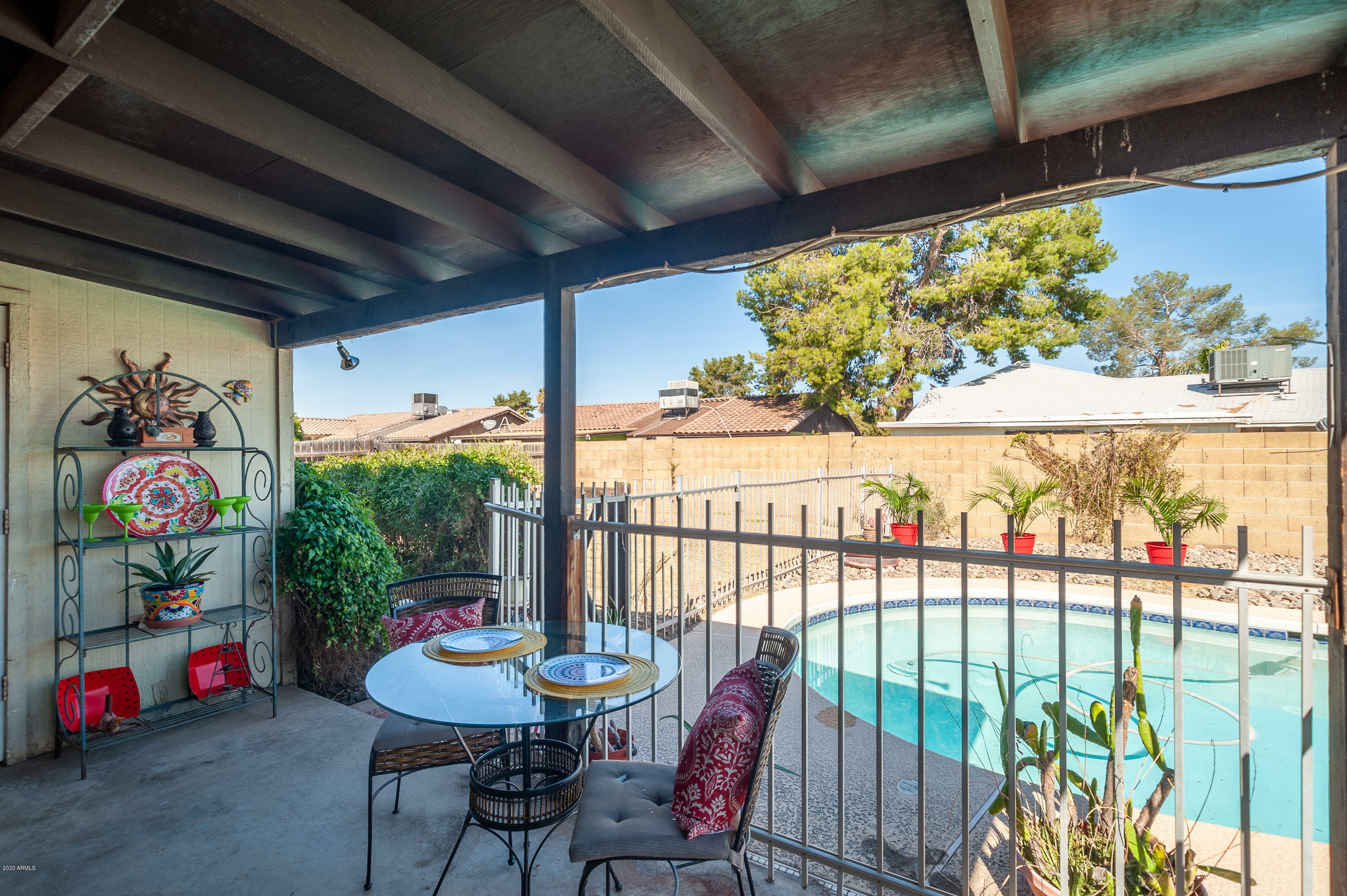 Property Photo: 5506 W Hatcher Road AZ 85302