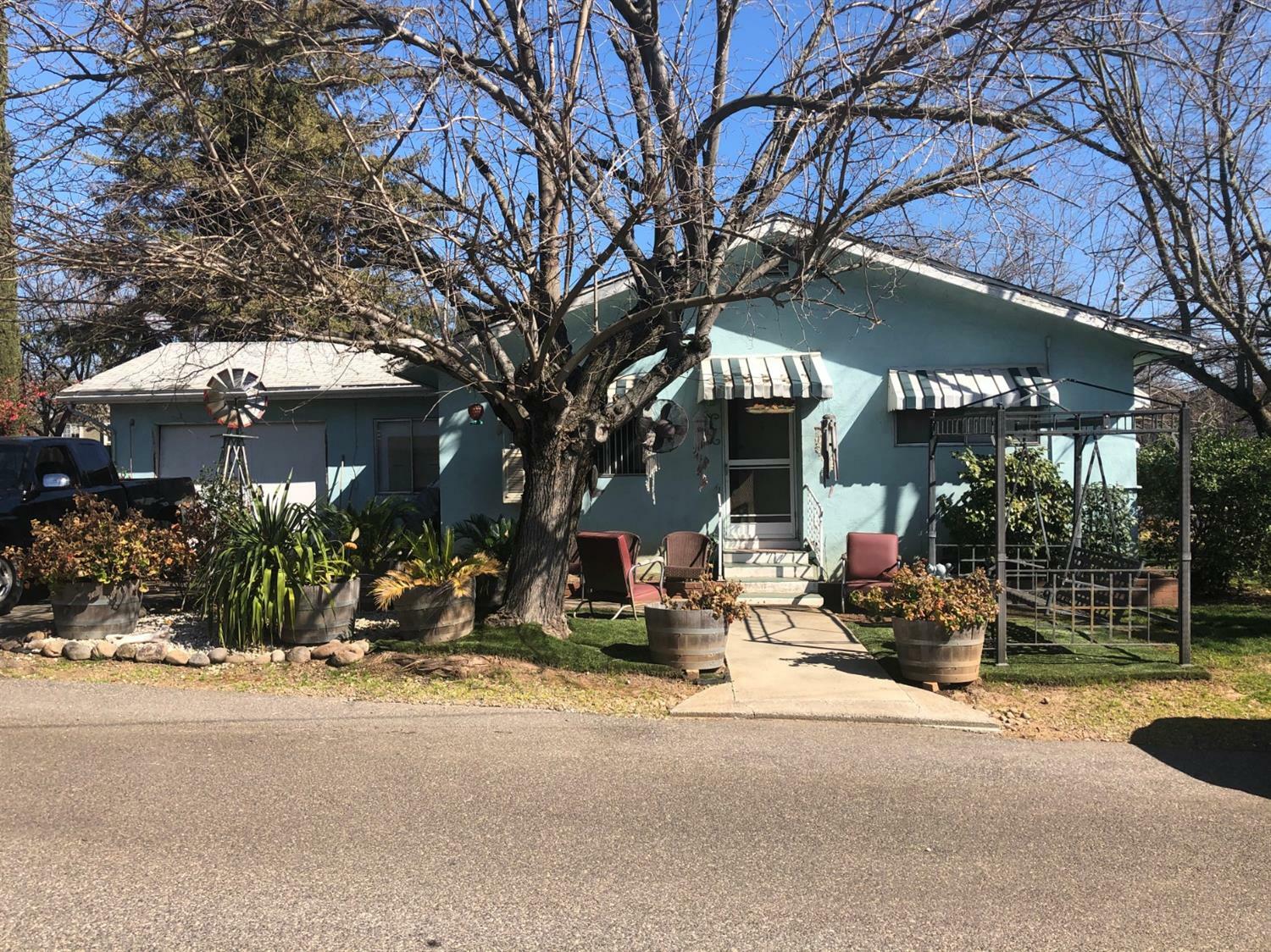 Property Photo:  402 Oak Street  CA 95640 