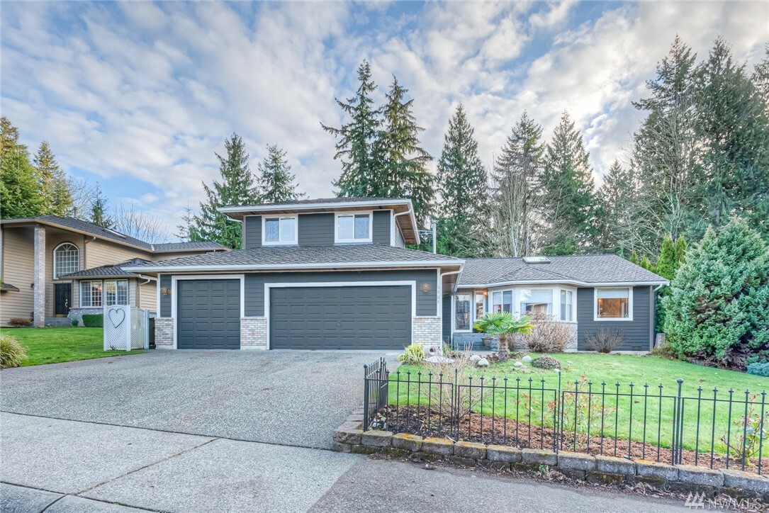 Property Photo: 6408 152nd St SE WA 98296