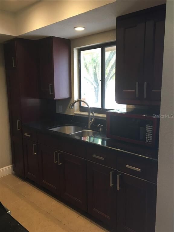 Property Photo: 4001 Pine Limb Court FL 33614