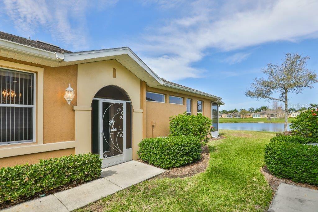 Property Photo:  1132 Jameson Greens Drive  FL 33573 