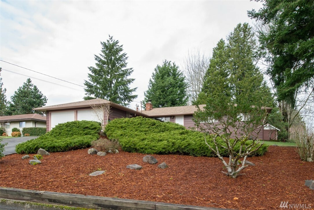 Property Photo:  3601 220th Place SW  WA 98043 