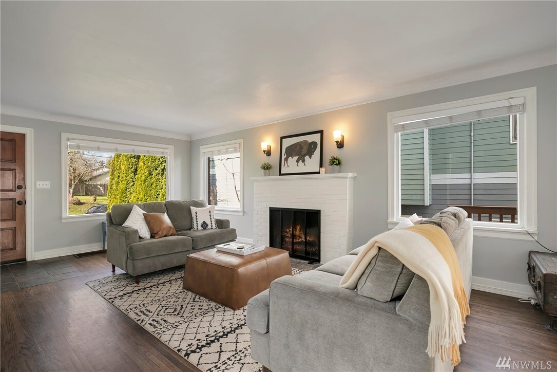 Property Photo:  10024  63rd Avenue S  WA 98178 
