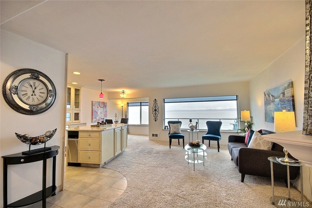 Property Photo: 28120 Redondo Beach Dr S 208 WA 98198