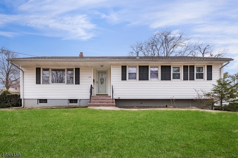 Property Photo:  125 Lincoln St  NJ 07922 