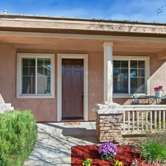 Property Photo:  826 Roswell Circle  CA 92571 