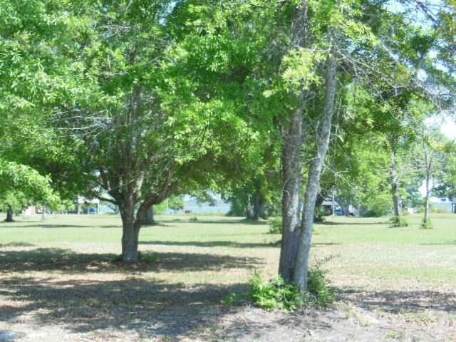 Property Photo:  3316 Robinson Point Rd  FL 32583 